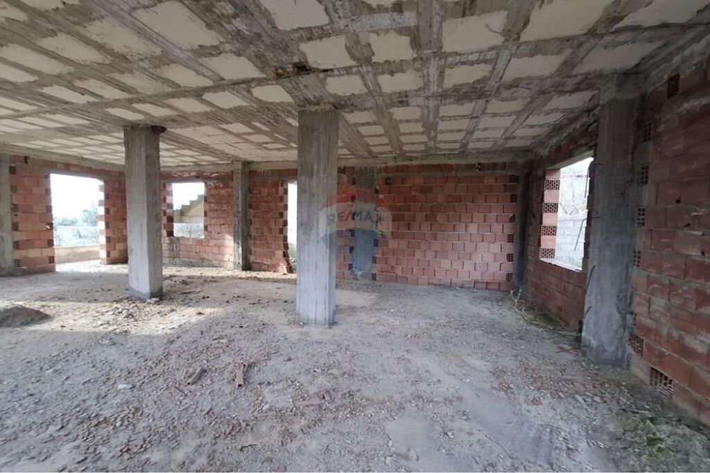 🏡 Vilë në Ndërtim – Për Shitje | Tragjas, Vlorë