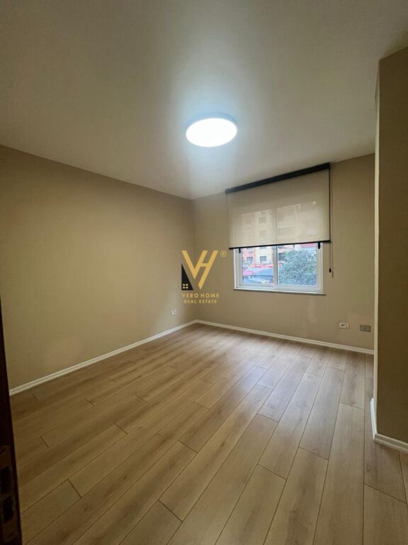 OFFICE 90 M2 FOR RENT AT KOMUNA E PARISIT 90,000 LEKE