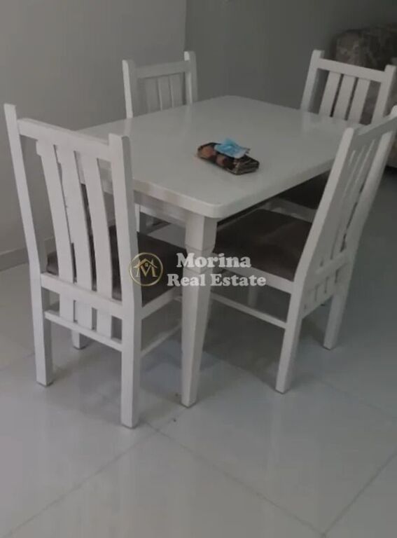 Affitto | Casa privata 1 + 1 | Vicino a Xhamis Xhura, Oxhaku | 350 €/mese