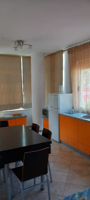 Jepet  me qera apartament  1+1 Golem. PERBALLE  hotel Hepidan