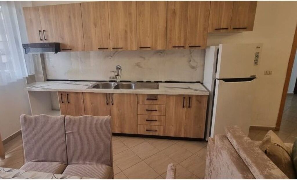 Appartamento 2+1+2 con Balconi in Affitto ad Astir!