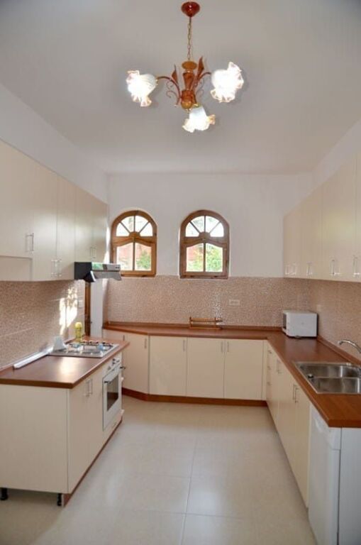 Vile me qera 4- Kateshe tek Ish Tregu Elektrik (ID BV22598) Tirane