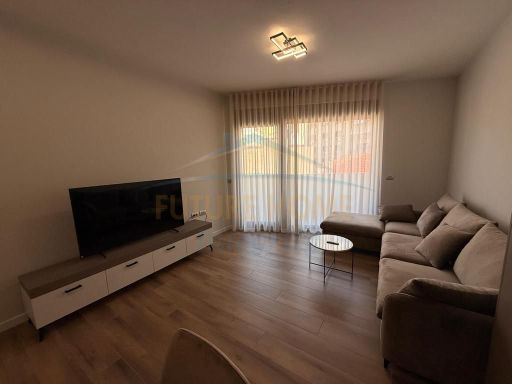 Rent, Apartment 2+1+2+Parking Spot, Elbasan Street, Tirana.