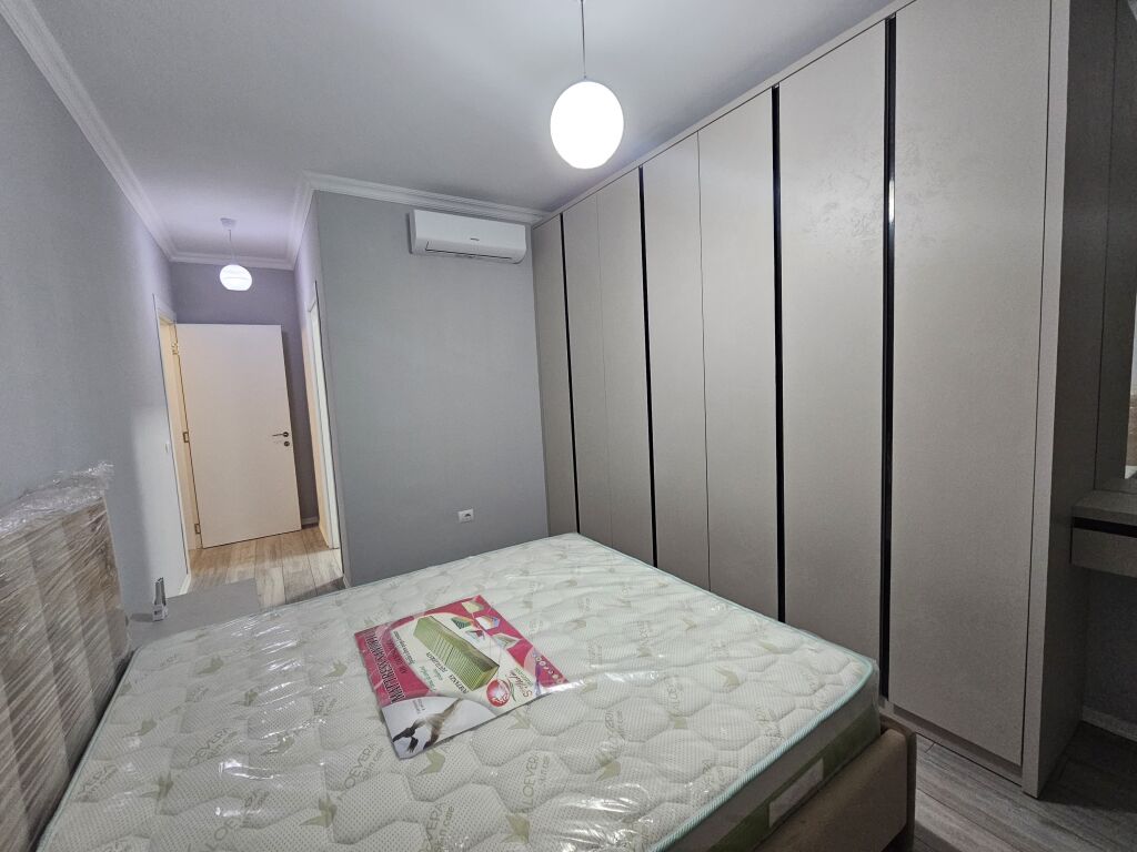 Univers city Jepet me qera apartament 2+1+2