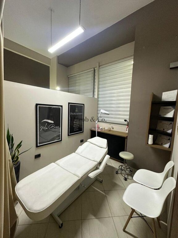 Fully Equipped Beauty Salon for Sale or Rent in Astir