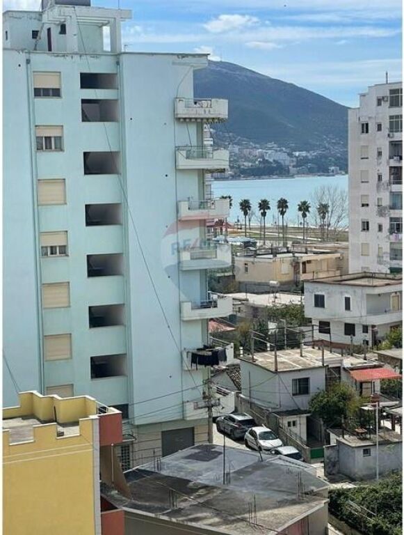 🏡 Apartament 1+1 me Qira – Lungomare, Vlorë