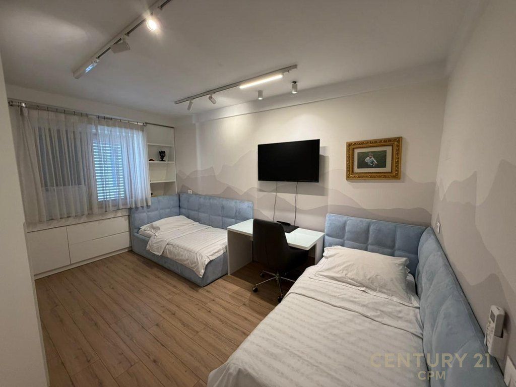 APPARTAMENTO 2+1 CON POSTO AUTO IN AFFITTO VICINO AL COMUNE DI PARIS!