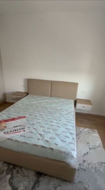 Apartament me qera 1+1