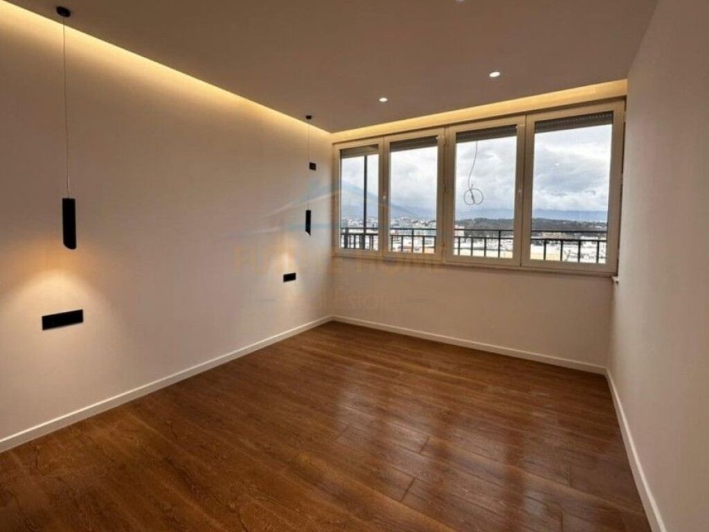 In vendita, Appartamento 2+1+2, Komuna e Parisit, Tirane