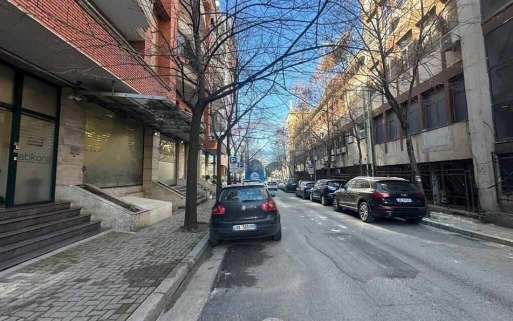 Negozio - In Affitto - Via Papa Giovanni Paolo II, Tirana ID: 530571009-69