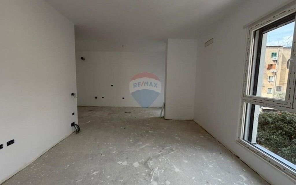Appartamento 2+1- In Vendita - Via Ali Demi, Tirana  ID: 530181090-88