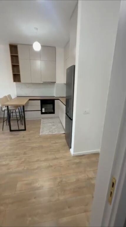 Apartament me qera 1+1