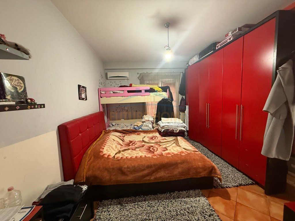 Shitet , Apartament 2+1, Kodra e Diellit , Tirane
