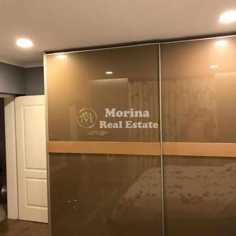 Rent | Apartment 2 + 1 | Irfan Tomini Street, building with arrow| 800 €/month