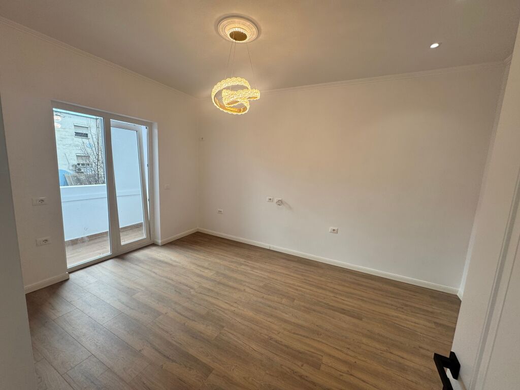 Shitet Super Apartament 2+1  Rr.Bardhyl