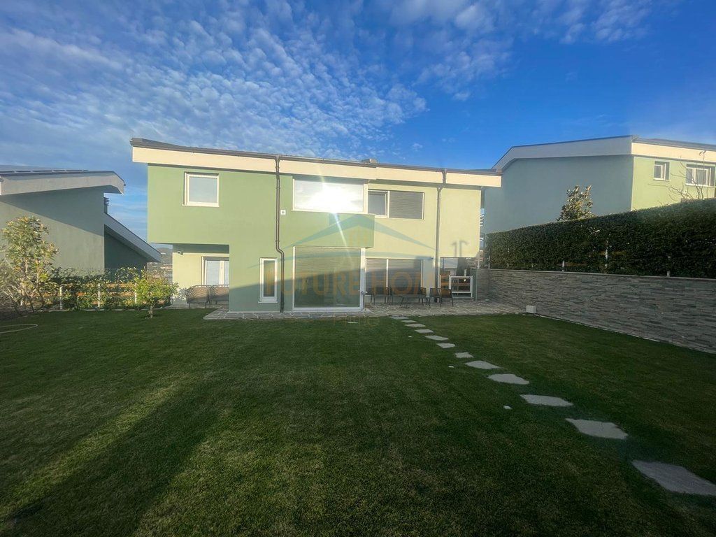 In vendita, villa su 2 piani, Longhill Residence, Tirane