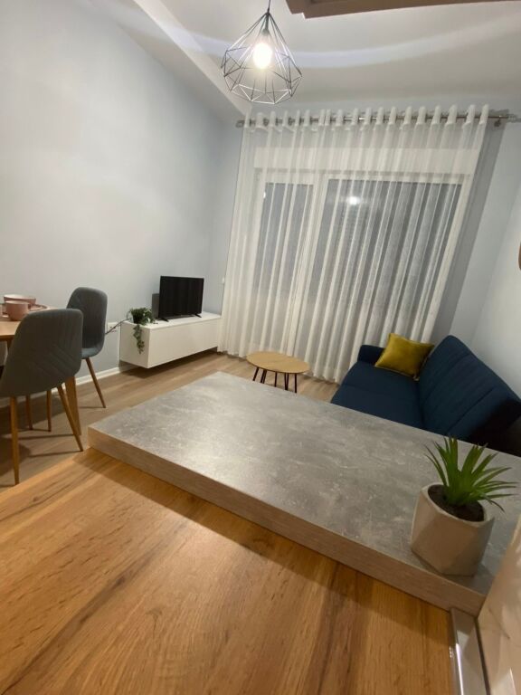 In affitto 1+1 al Kompleksi Magnet 60.000 Leke