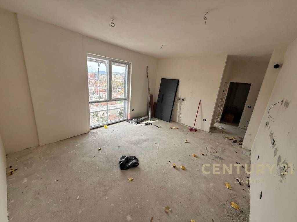 SHITET APARTAMENT 1+1 TEK ISH FUSHA AVIACIONIT