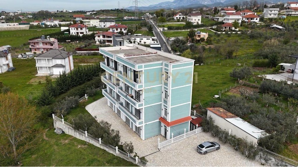 PENTHOUSE MODERN ME QIRA NË PASKUQAN!