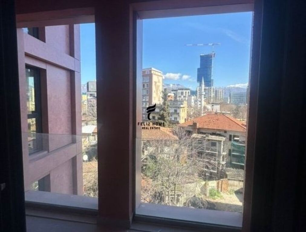 OFFICE FOR RENT 80 M2 KAVAJES STREET 85,000 LEKE FH-66957