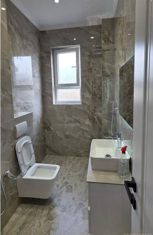 Shitet Apartament 2+1 tek Rruga Bardhyl