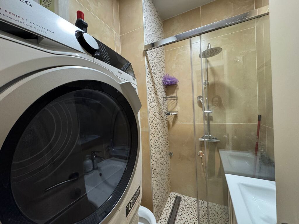 Apartament 3+1+2 me 2 parkime, Liqeni i Thate