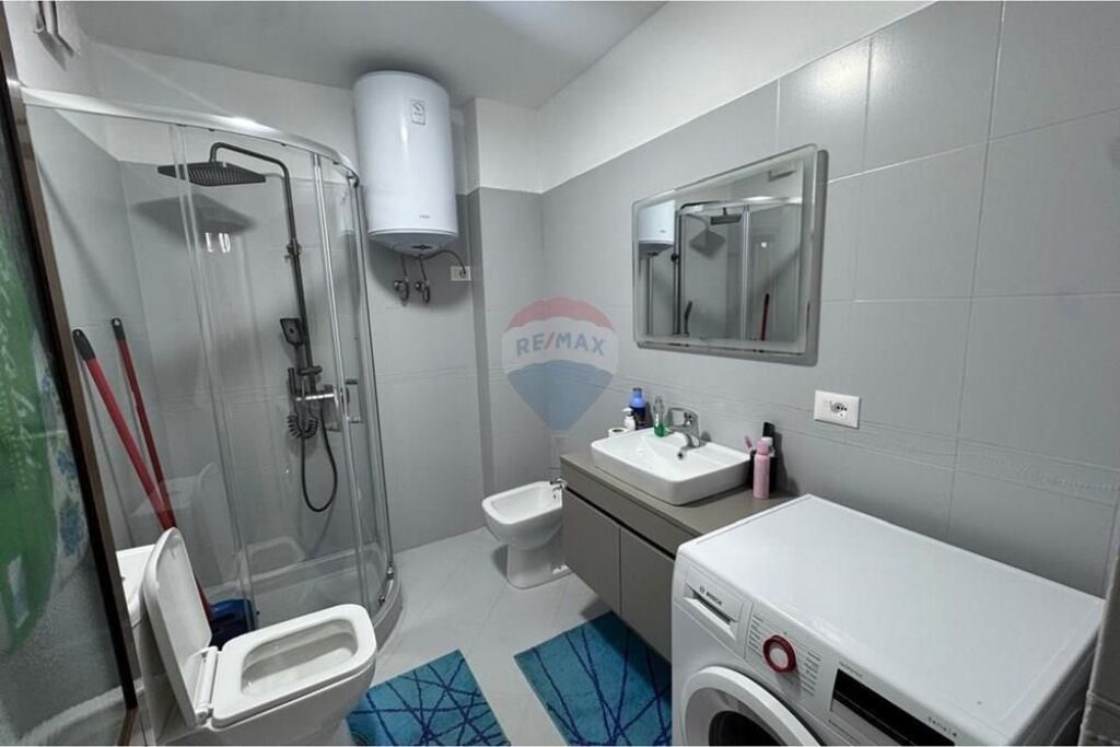 Apartament - Për Shitje - Rruga e Kosovarëve, Tiranë
