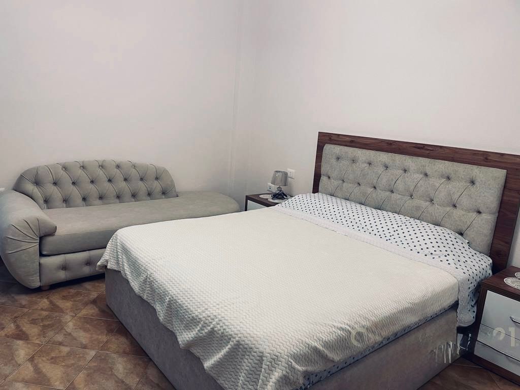 Shitet apartament 1+1 në Don Bosko!!!