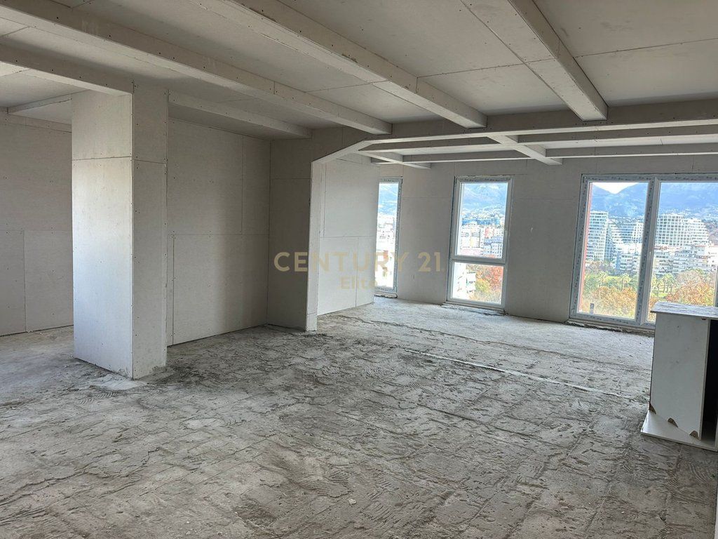 Edificio multifunzionale in affitto – Kodra e Diellit, Tirana