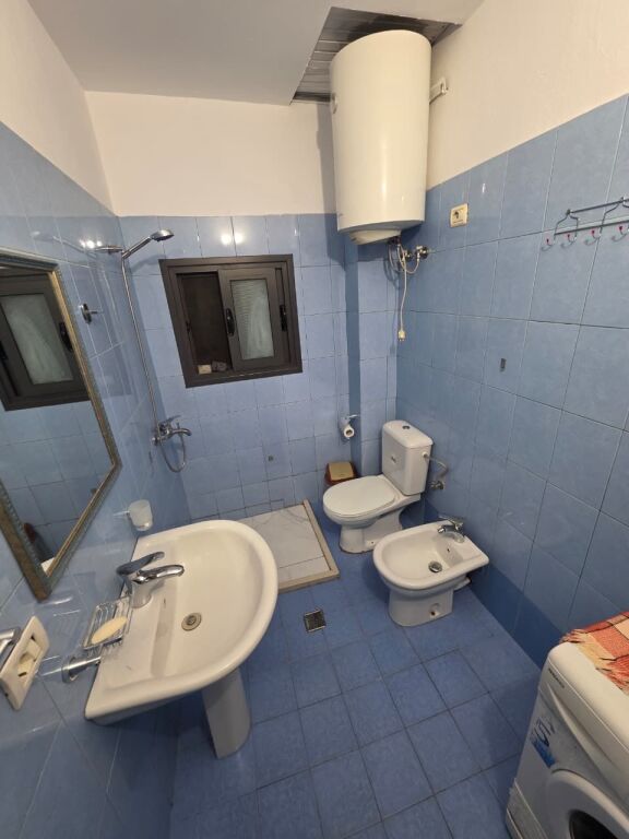 apartament me qera 1+1 Xhamllik