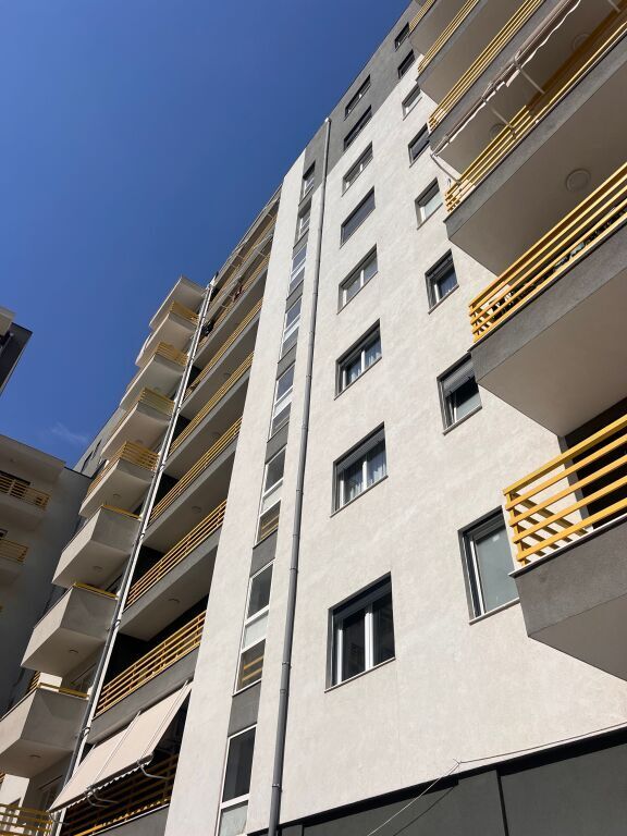 SHITET APARTAMENT 1+1 – Kompleksi E-88, Dritan Hoxha