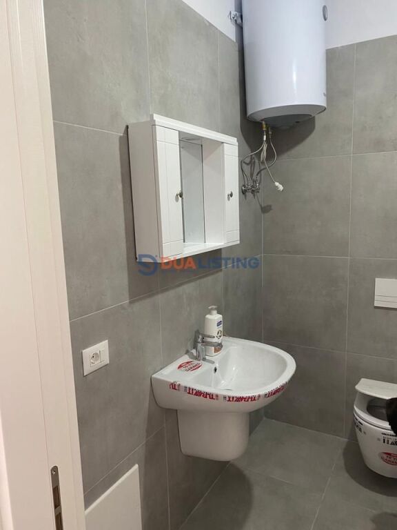 Jepet me qira apartament 2+1 tek Univers City