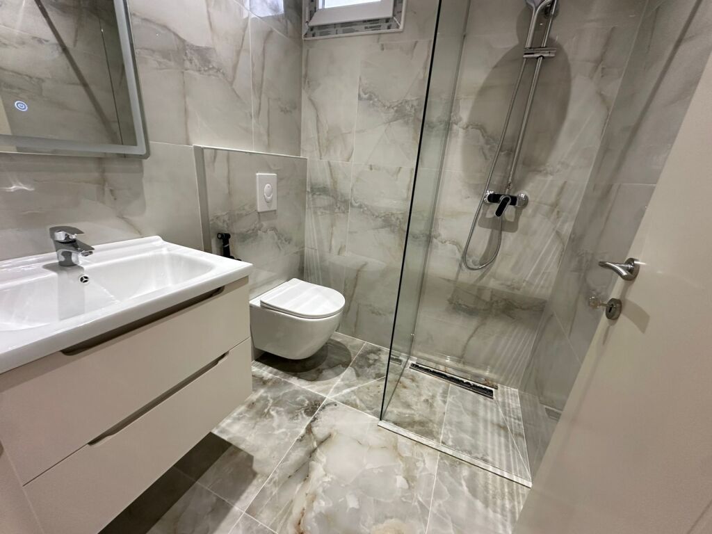 Apartament me qira ne Babrru