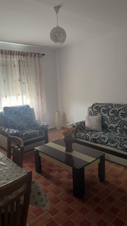 In Affitto Appartamento 2+1+1 Balcone