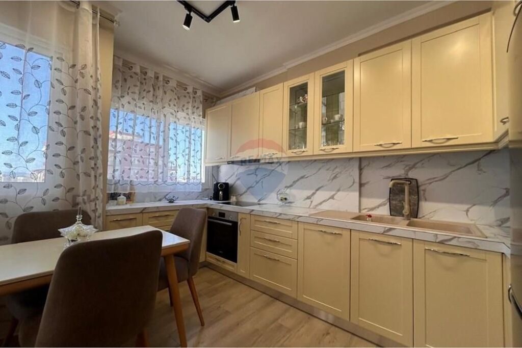 ✅Apartament 2+1 me Qira – Te Albano e Romina