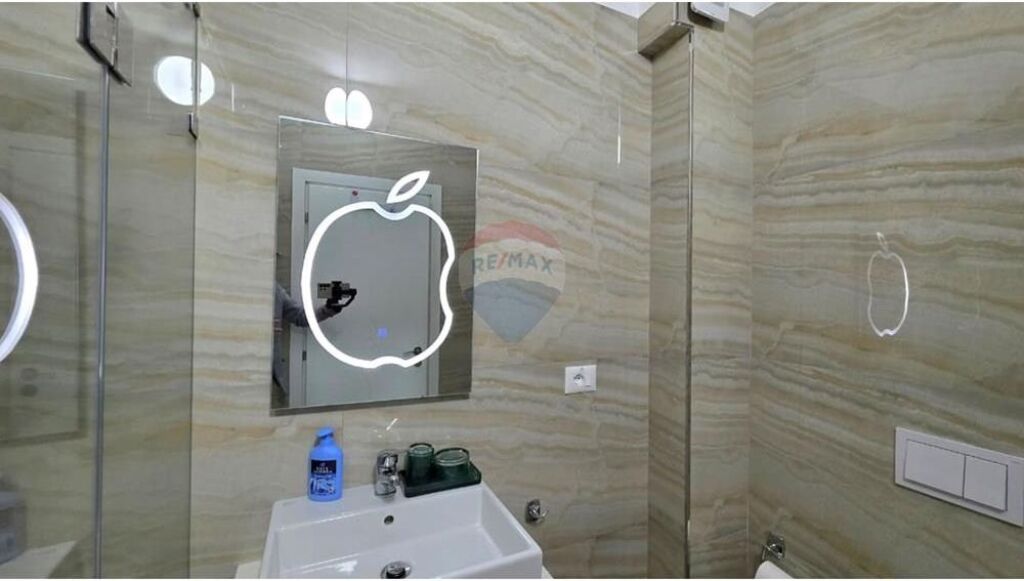 🏡 Apartament me Qira në Lungomare, Vlorë 📍