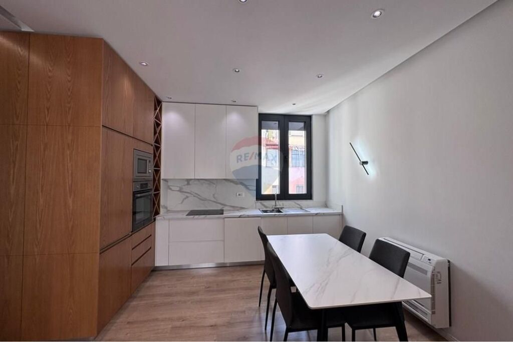 , APARTAMENT 2+1+2 PËR QIRA MYSLYM SHYRI