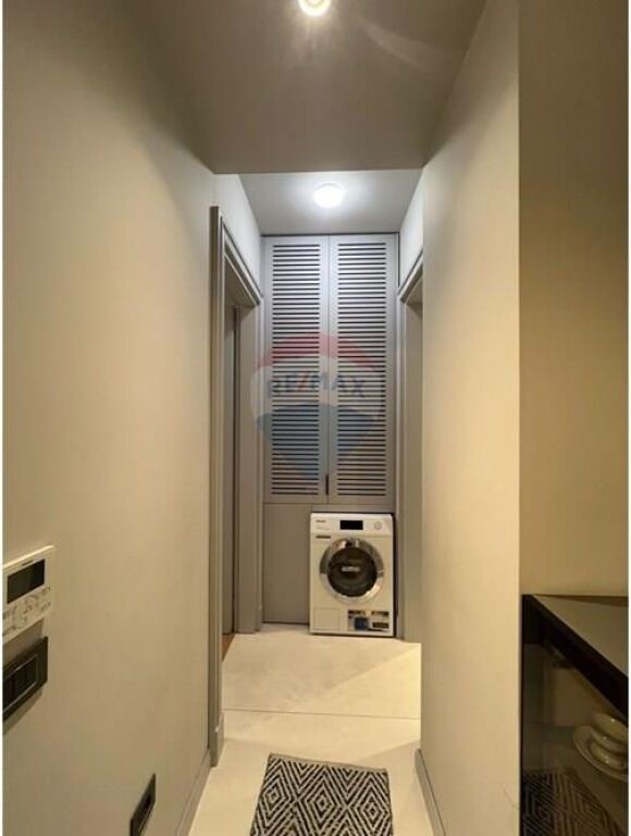 Apartament - Për Shitje - Rruga e Kosovarëve, Tiranë