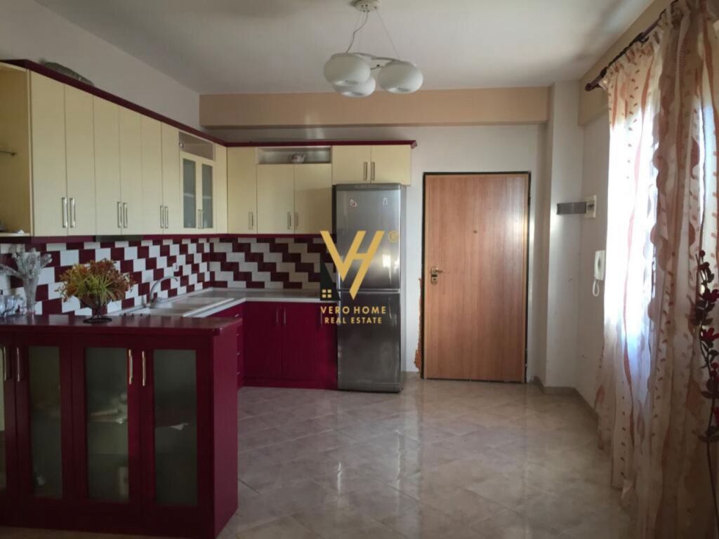 SHITET APARTAMENT 2+1+2+BLK NE FIER 100.000 EURO