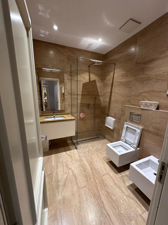 PENTHOUSE NË SHITJE – REZIDENCA KOLOMBO 2, LIQENI ARTIFICIAL I TIRANËS 522,000€