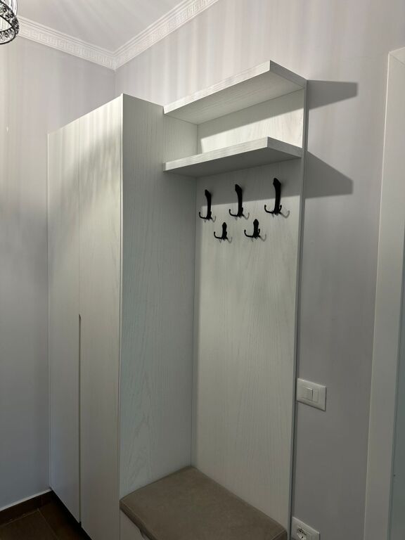 Disponojme Apartament Modern me Qira 1+1 ne Astir !