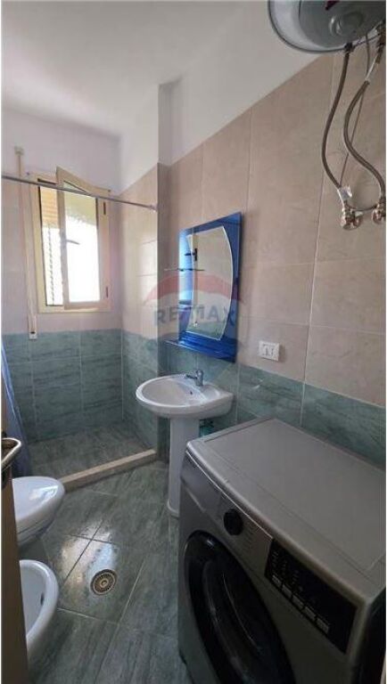 📍 Studio me Qira Lungomare, Vlorë