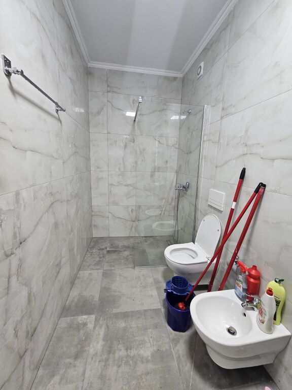 Univers city Jepet me qera apartament 2+1+2