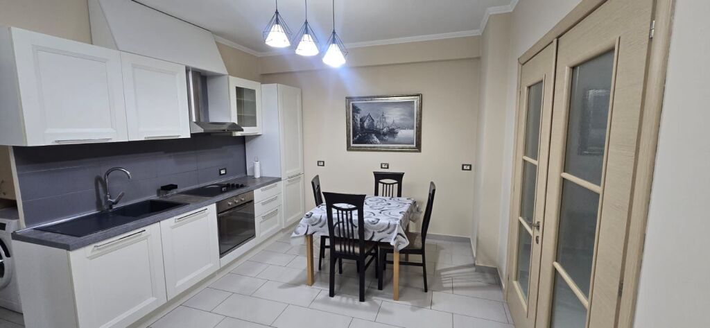 Appartamento 2+1 a Rosini in Astir con 560€