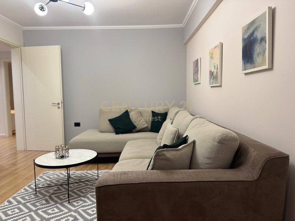 DURRËS ROAD – 2+1 APARTMENT FOR RENT NEAR HOTEL COLOSSEO!
