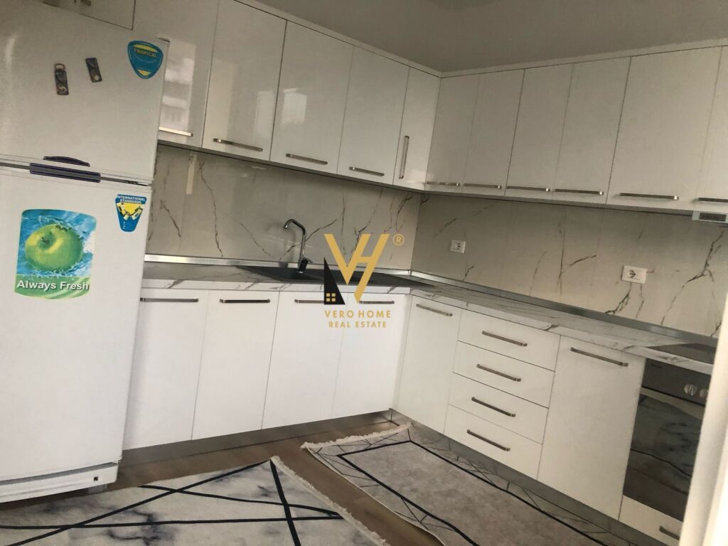 JEPET HYRJE 2+1+BLK ME QIRA TE VILAT GJERMANE 55.000 LEKE