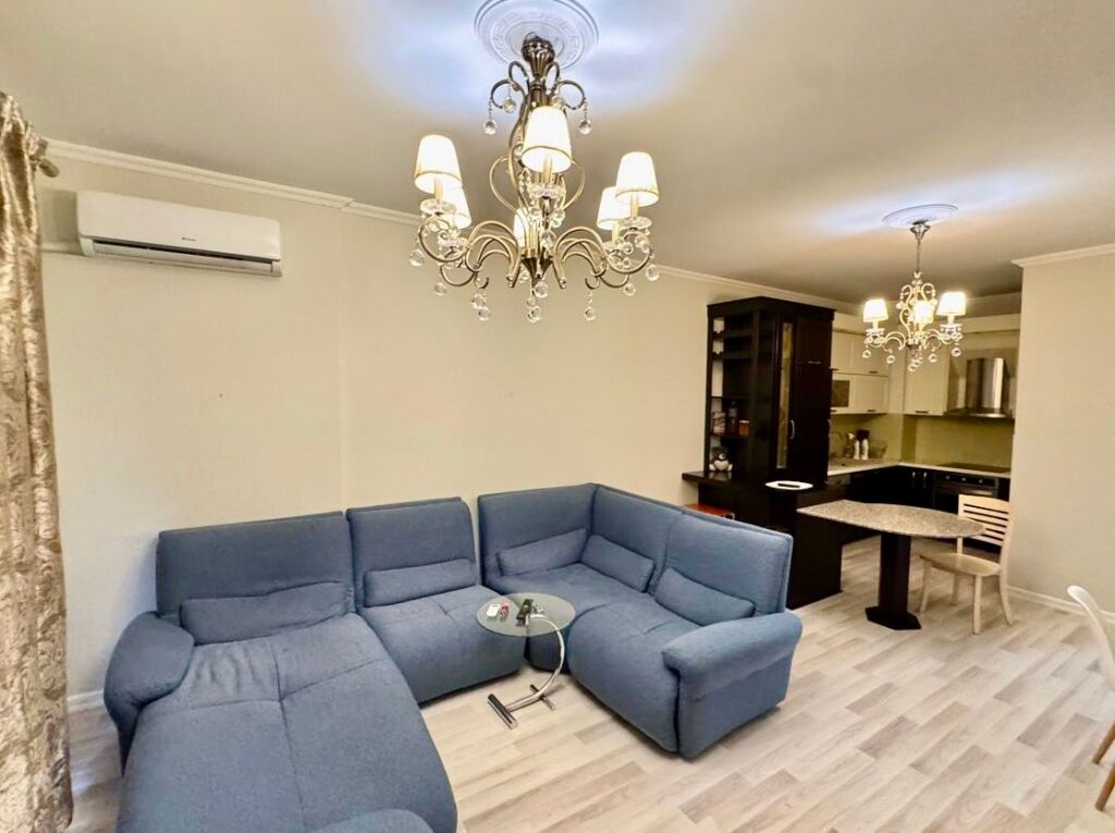 Apartament 2+1 me Parking tek Komuna e Parisit