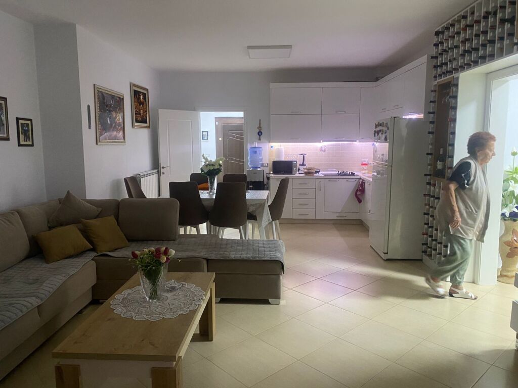 Apartament ne shpirje 3+1 ne Pogradec