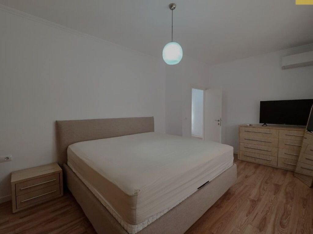 QERA NE QENDER, 1+1, 550 EURO