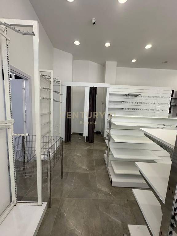 5-MAJI STREET, COMMERCIAL FOR RENT